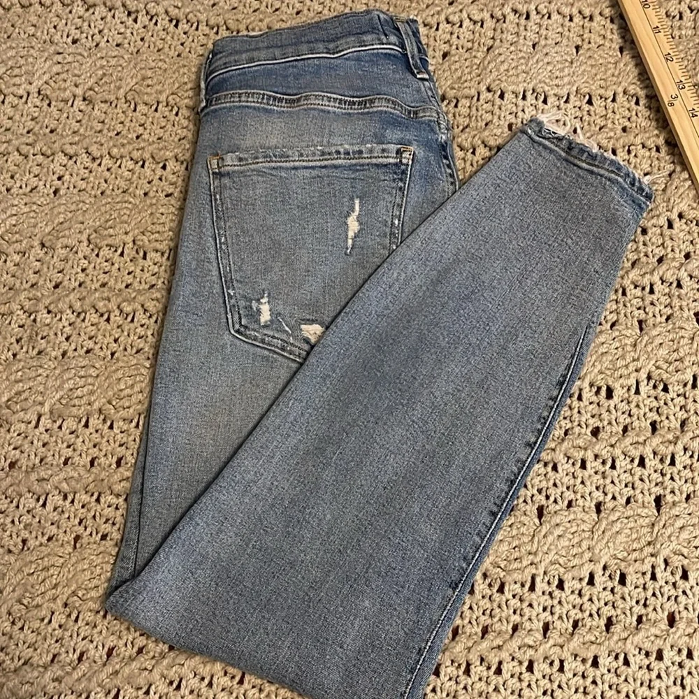 AGOLDE Sophie High Rise Ankle Crop Vertigo‎ Distressed Jeans women’s Sz 26 Blue